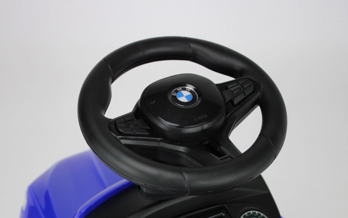 Детский толокар RiverToys BMW M5 A999MP-M с родительской ручкой синий bjo63j4fvkh3hrw5rhw3659h2g857xh5