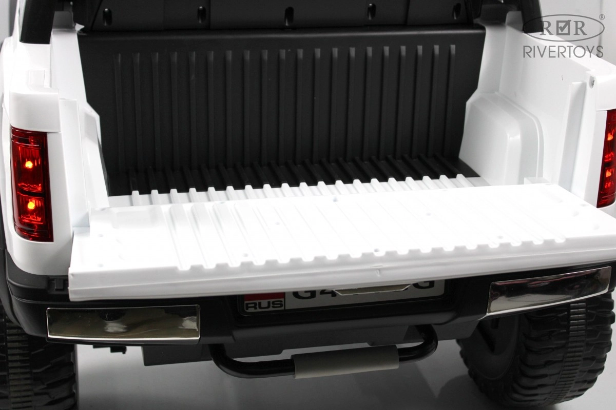 Детский электромобиль RiverToys Toyota Tundra G444GG белый elzfnpxflv4a8s8ytwff9vh28ovo6inl