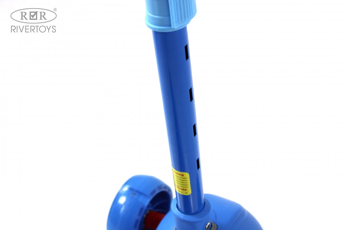 Детский самокат RiverToys HB-105 темно-синий 60q9rlp2k6ifgsbov5kqm0h5u2epx1qj