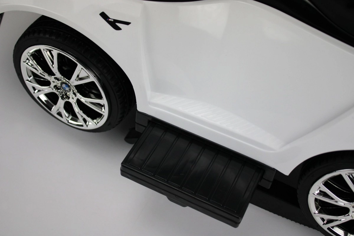 Детский толокар RiverToys BMW M5 A999MP-M с родительской ручкой белый 2r98ad9x4wbp2w6gxpa04dd9lhc6rwa6