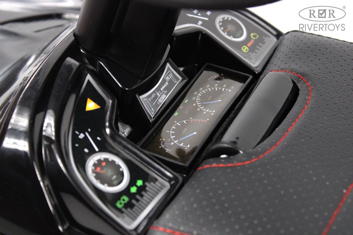 Детский толокар RiverToys L001LL-A черный gdyi295x31s8p3swsdossn952hpidoxg