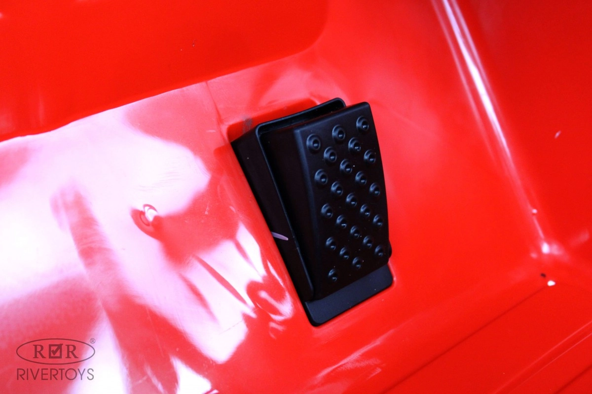 Детский электромобиль RiverToys T222TT 4WD красный cgn2v271a1budvrm0xyapb1noo6f8uso