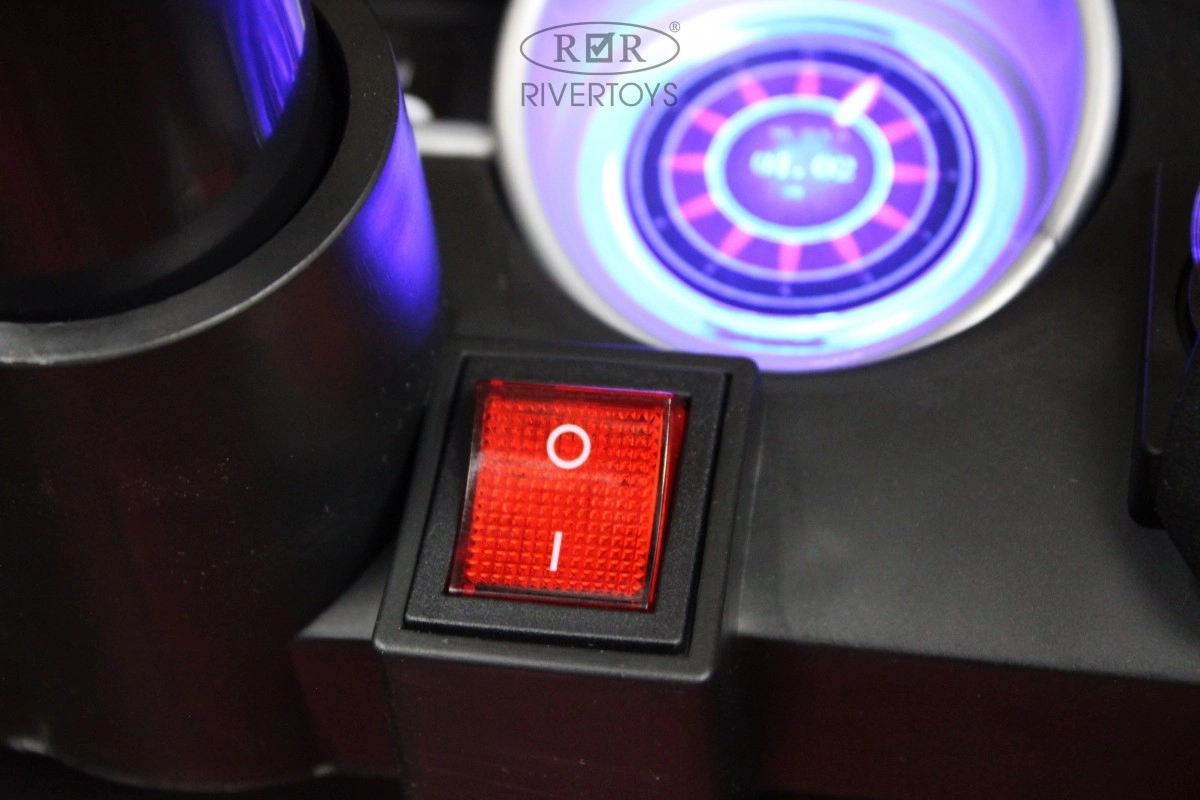 Детский электромобиль RiverToys X001XX черный глянец xo5b90y1mw3edkaqn7xnvc3xwsmcqtc3