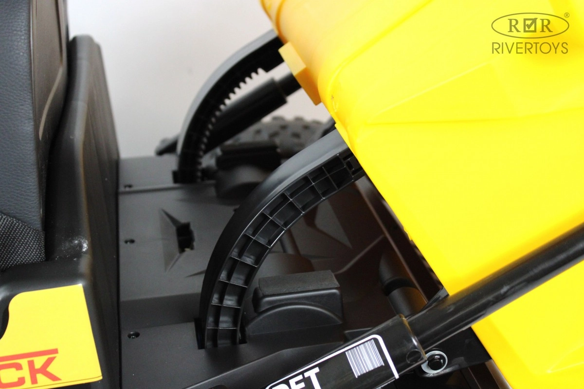 Детский электромобиль RiverToys K111AM жёлтый x117gaap8vuhzl9m8g35njwdcymes5uw