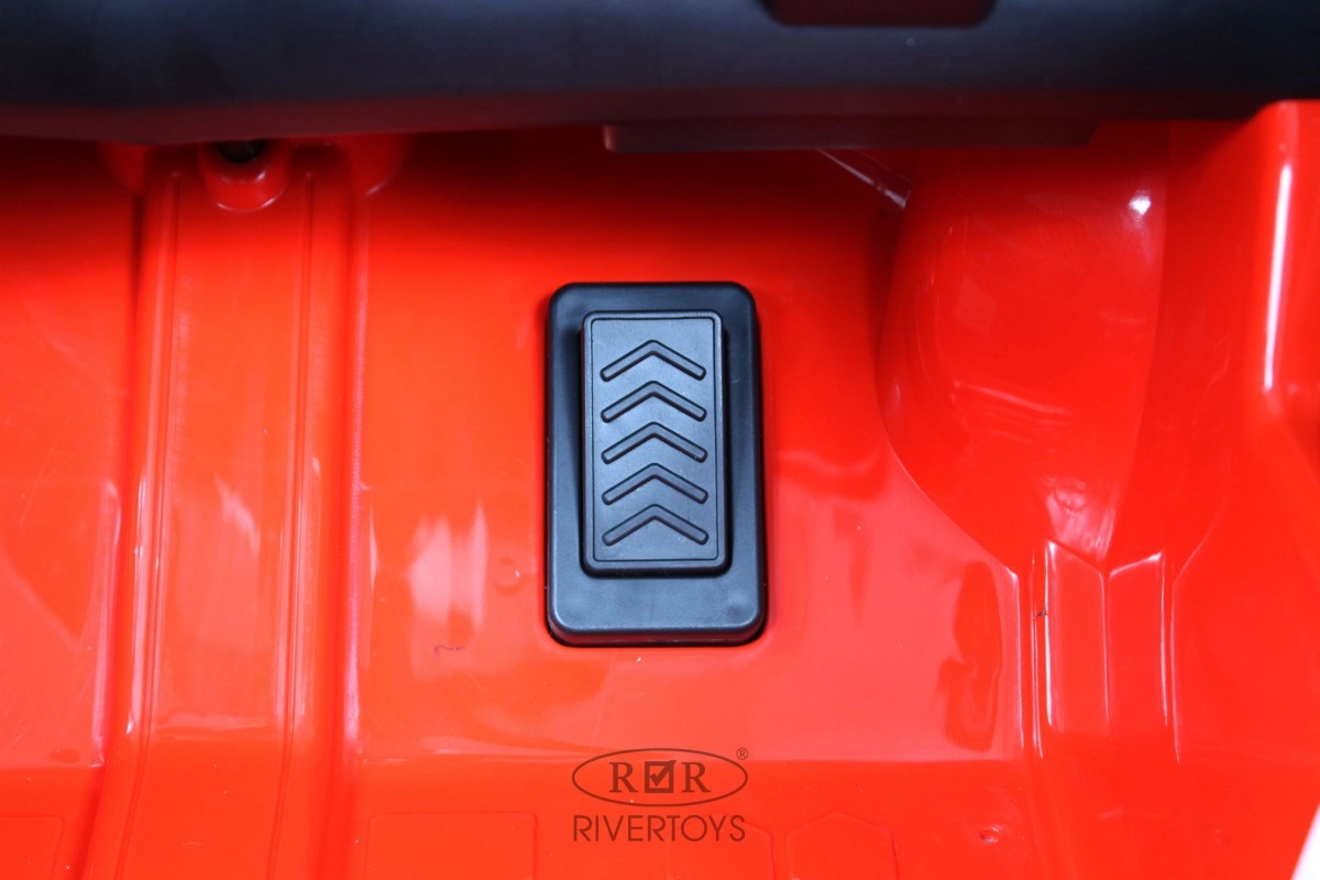 Детский электромобиль RiverToys K888PX красный 06e5iw2zcjmqghi319le04jq1kzcj6pz