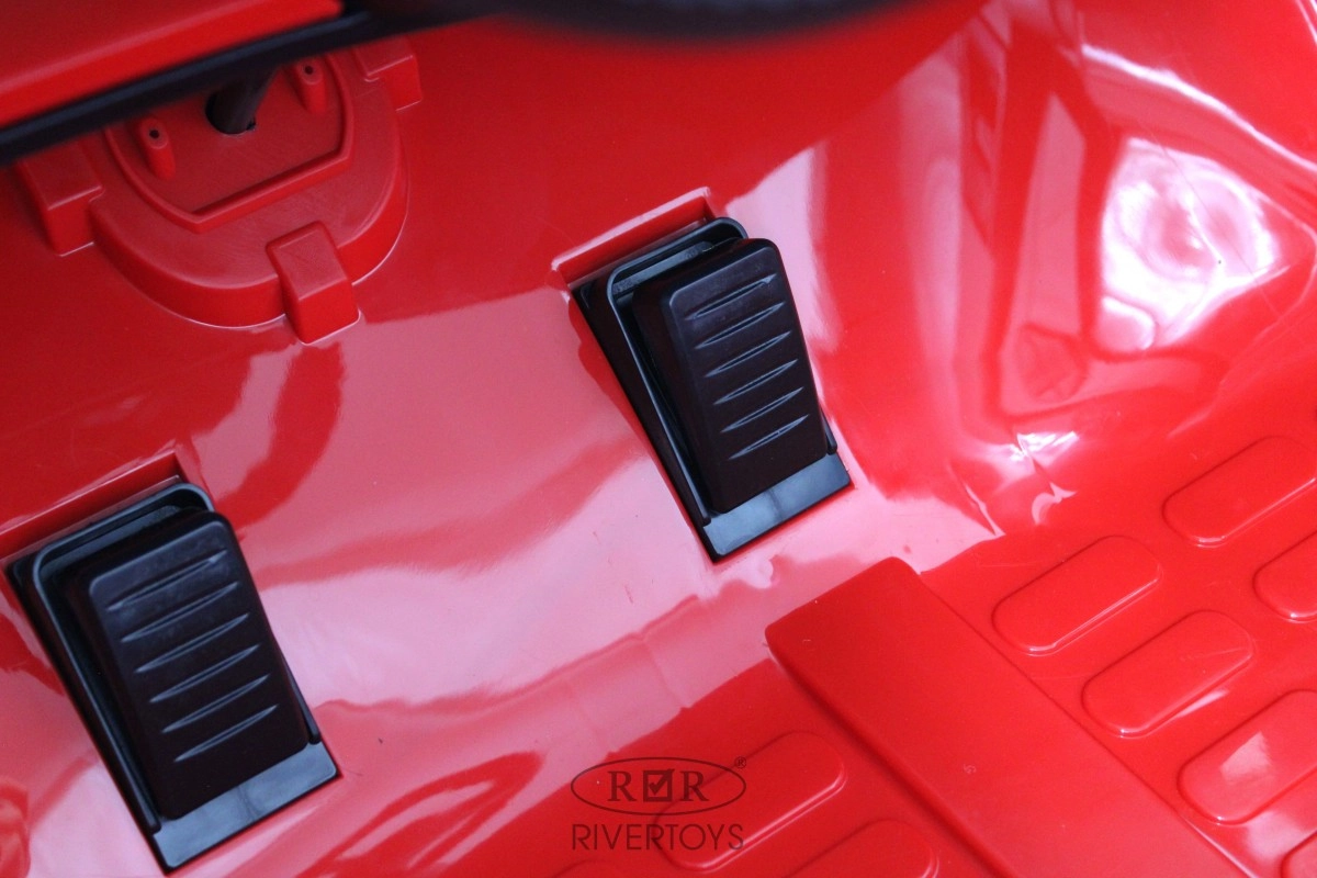 Детский электромобиль RiverToys G007GG красный t9d6e47hzuxmafs89bmzowgyj1eldjec