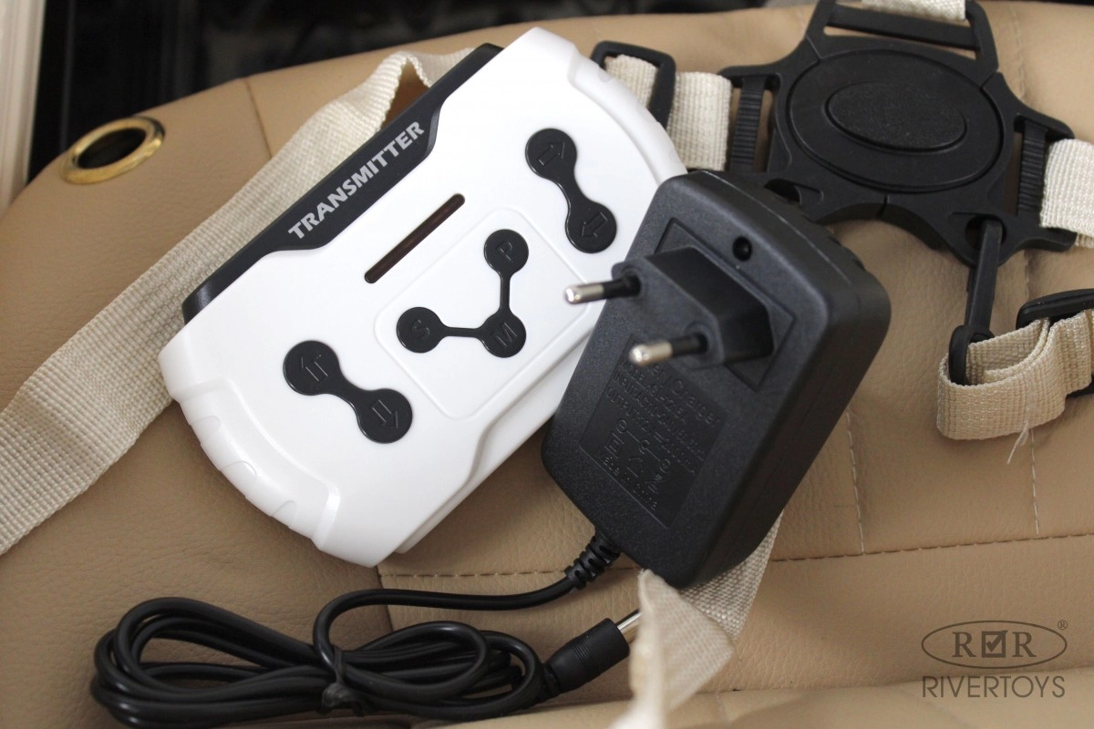 Детский электромобиль RiverToys X005XX черно-золотой ptekj8ekf02q0vrfc54yw4ai3jk2cmyl