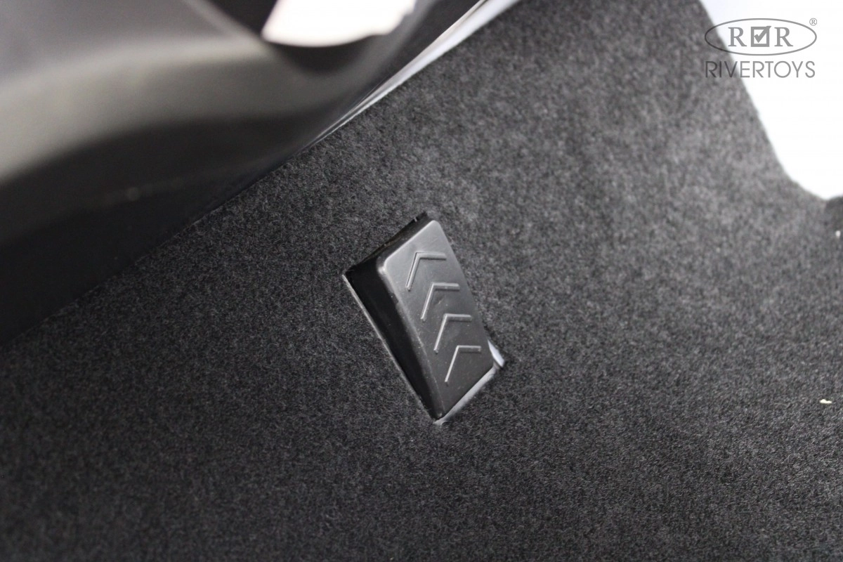 Детский электромобиль RiverToys F555FF серый глянец 9xowo8g5rd0dik4bf0236g8d264zyjmk