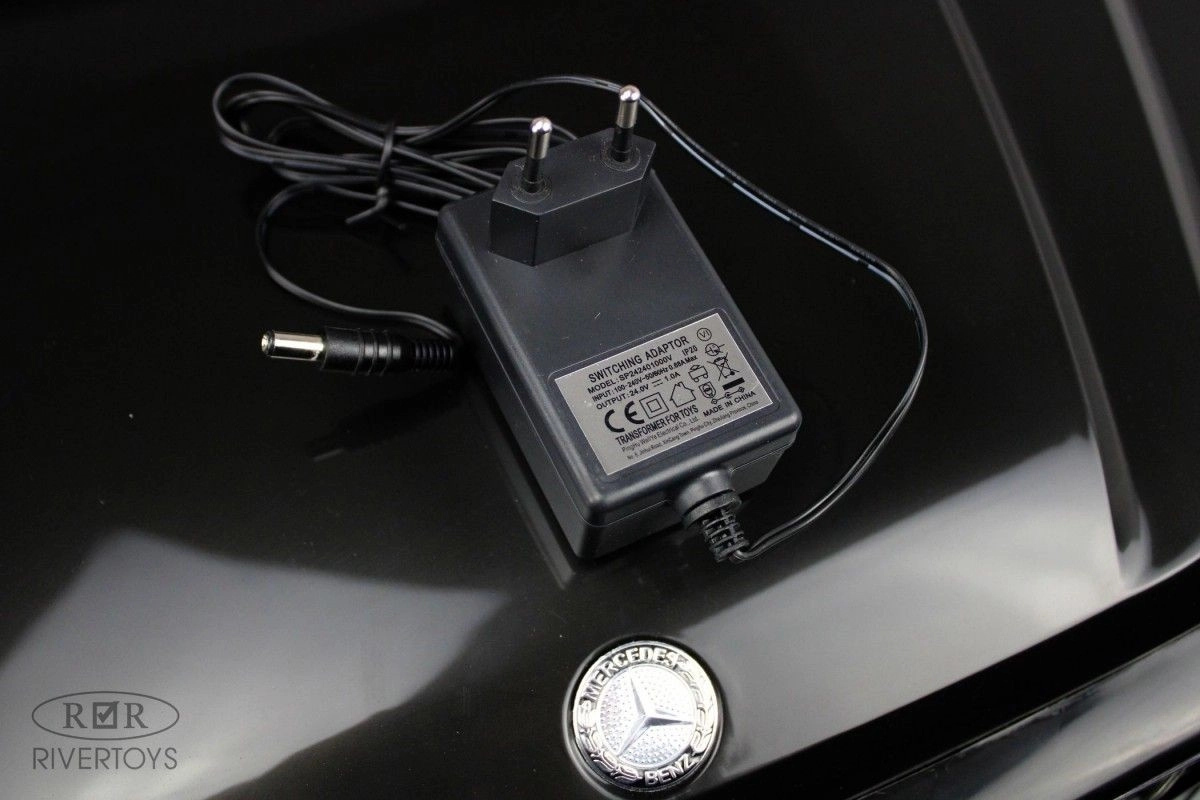 Детский электромобиль RiverToys Mercedes-AMG G63 (S307) черный 2h3s8rkdio2m6grpbab7g0hoc56dfltn