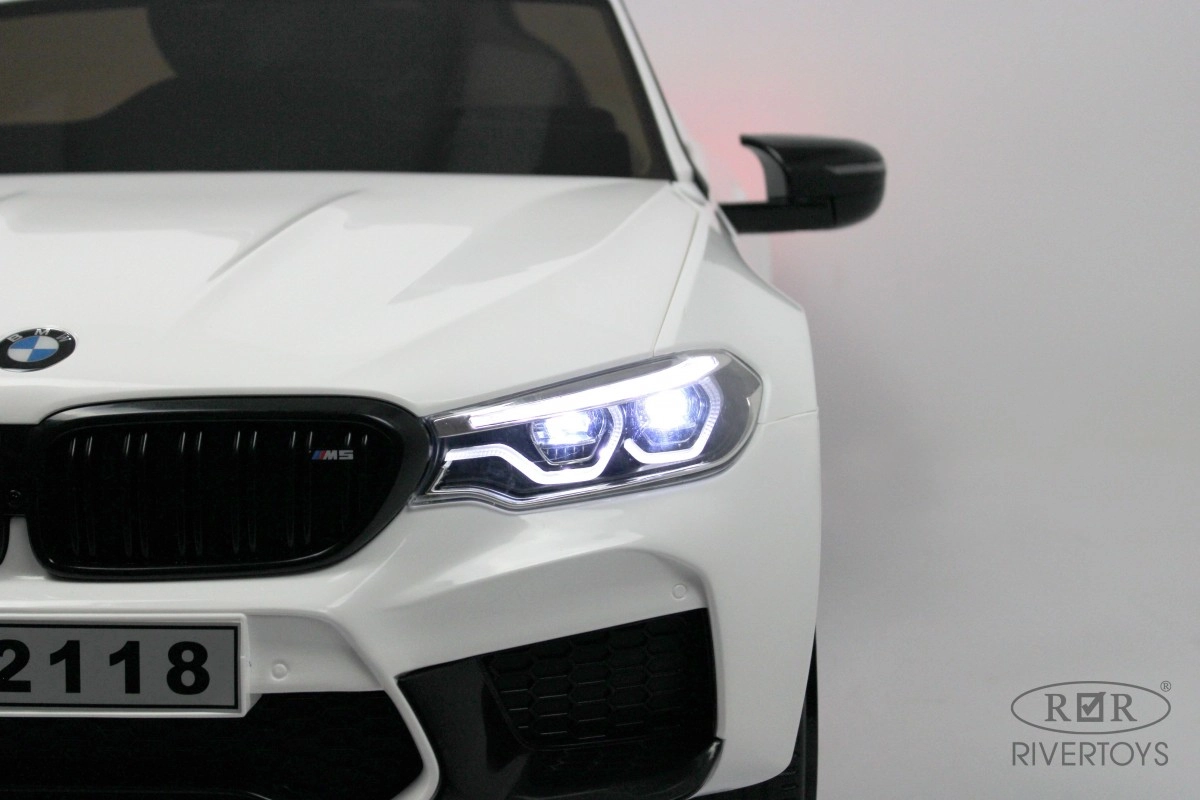 Детский электромобиль RiverToys BMW M5 Competition A555MP белый e29dt5zpmpb0g44gw4uvaauzfdw94an4