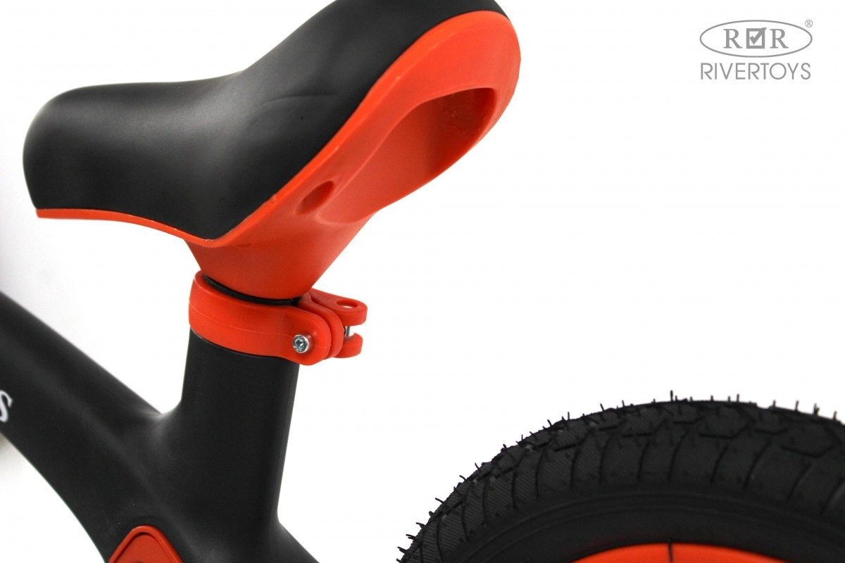 Детский беговел RiverToys HB-001 черный dlvmwphckg0ydpy05dl61bj3n8fjedm7