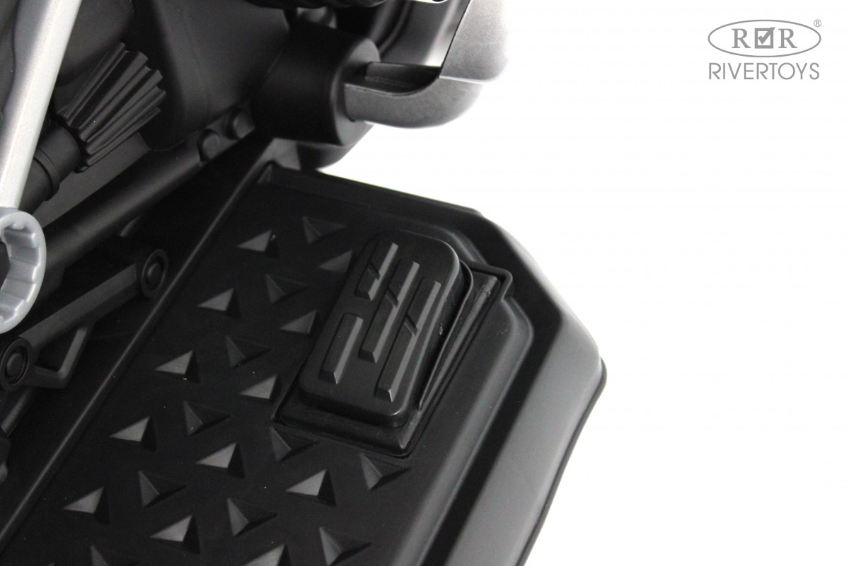 Детский электромотоцикл RiverToys М111БХ белый 982zttdgwmq0t9ubo2l4xxti2dtqd2e4