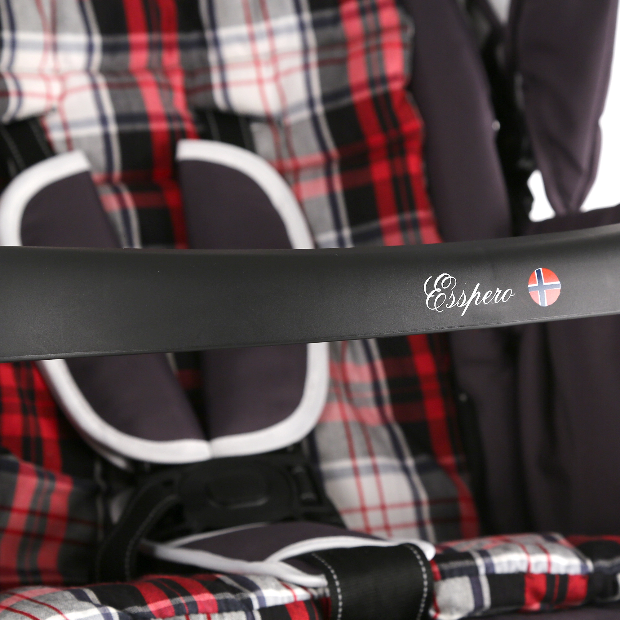 Прогулочная коляска Esspero X-Drive Complect6